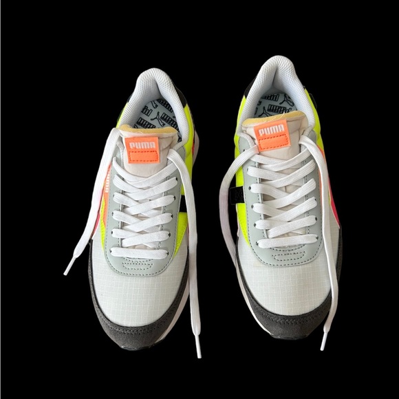 Puma - Picture 2 of 4